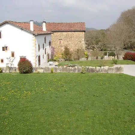 Otel Pikassaria