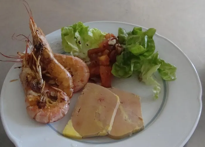 Hotel Pikassaria Sare